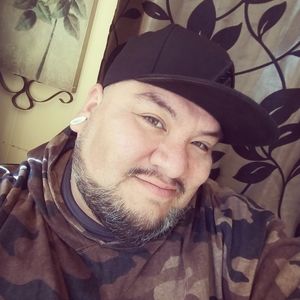 Meet your Posher, Louis